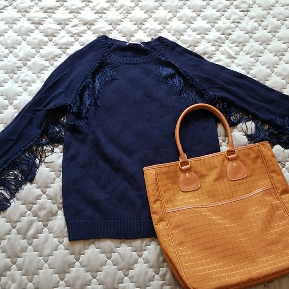 Donated! Piperlime Fringed Sweater, sz. Medium - Picture 3 of 7